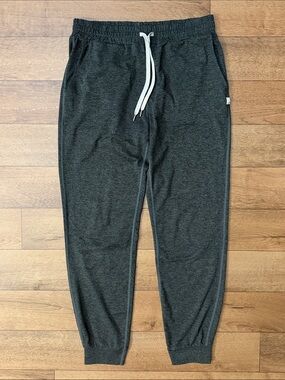 Vuori Size Small Performance Joggers Style VW303-L Heathered Dark Grey Comfy S